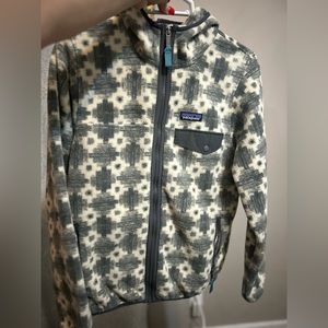 Patagonia pullover with hoodie